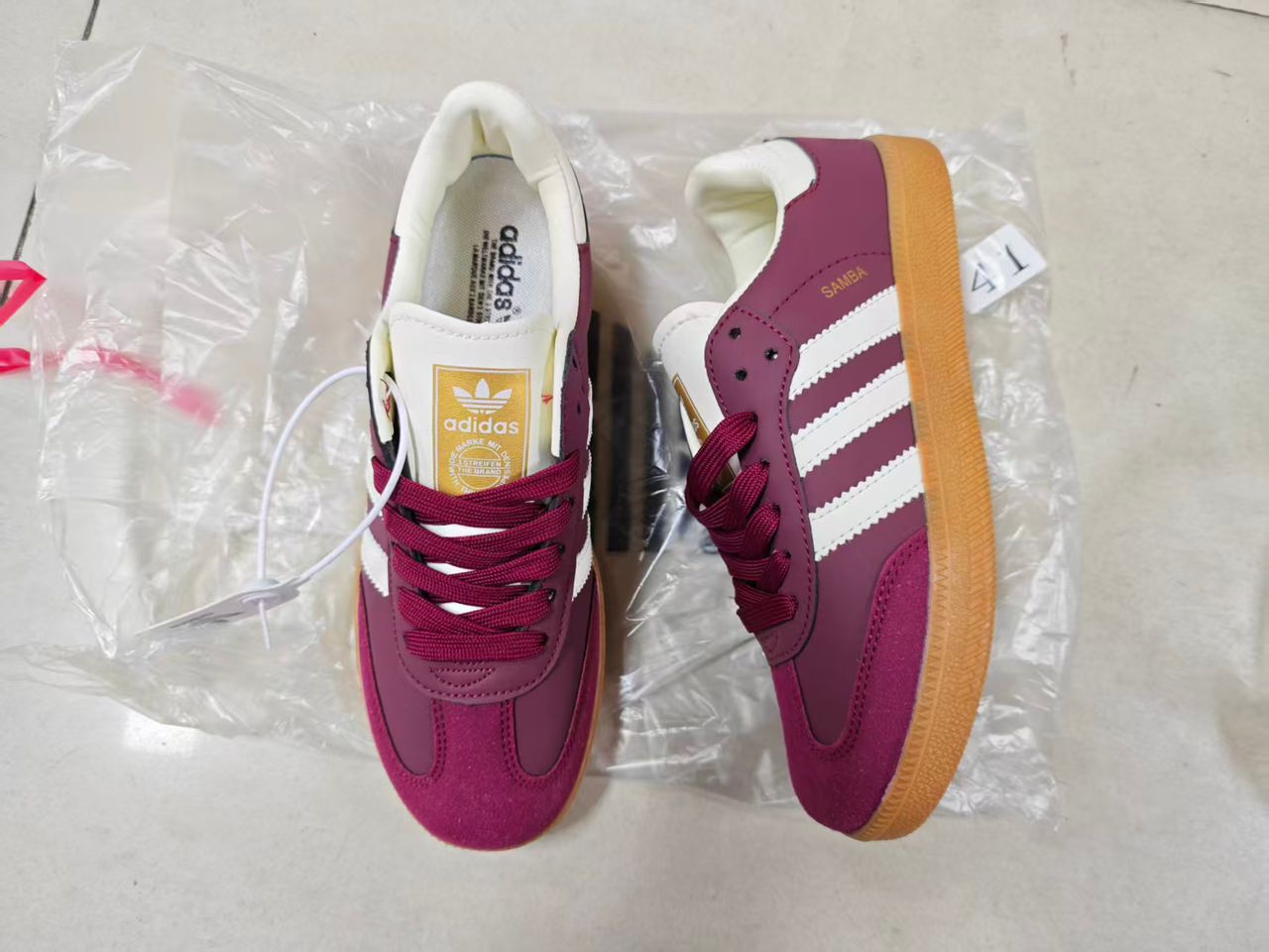 ADIDAS SNEAKERS
