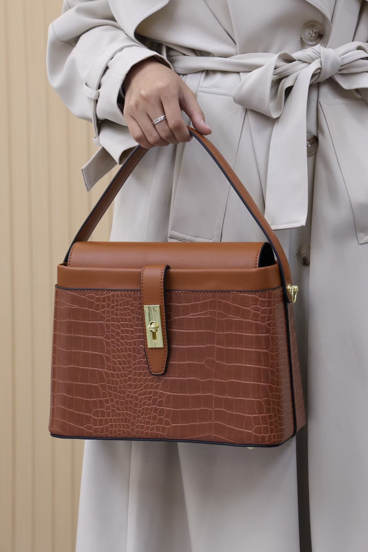 CHRIS DESIGNER BAG 2836