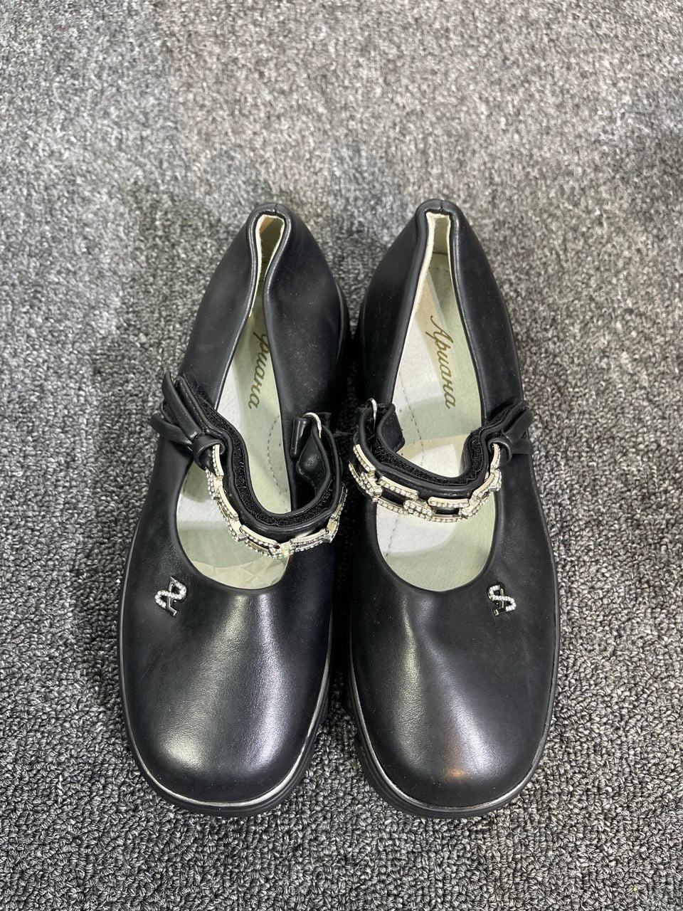 Girls mary jane shoe