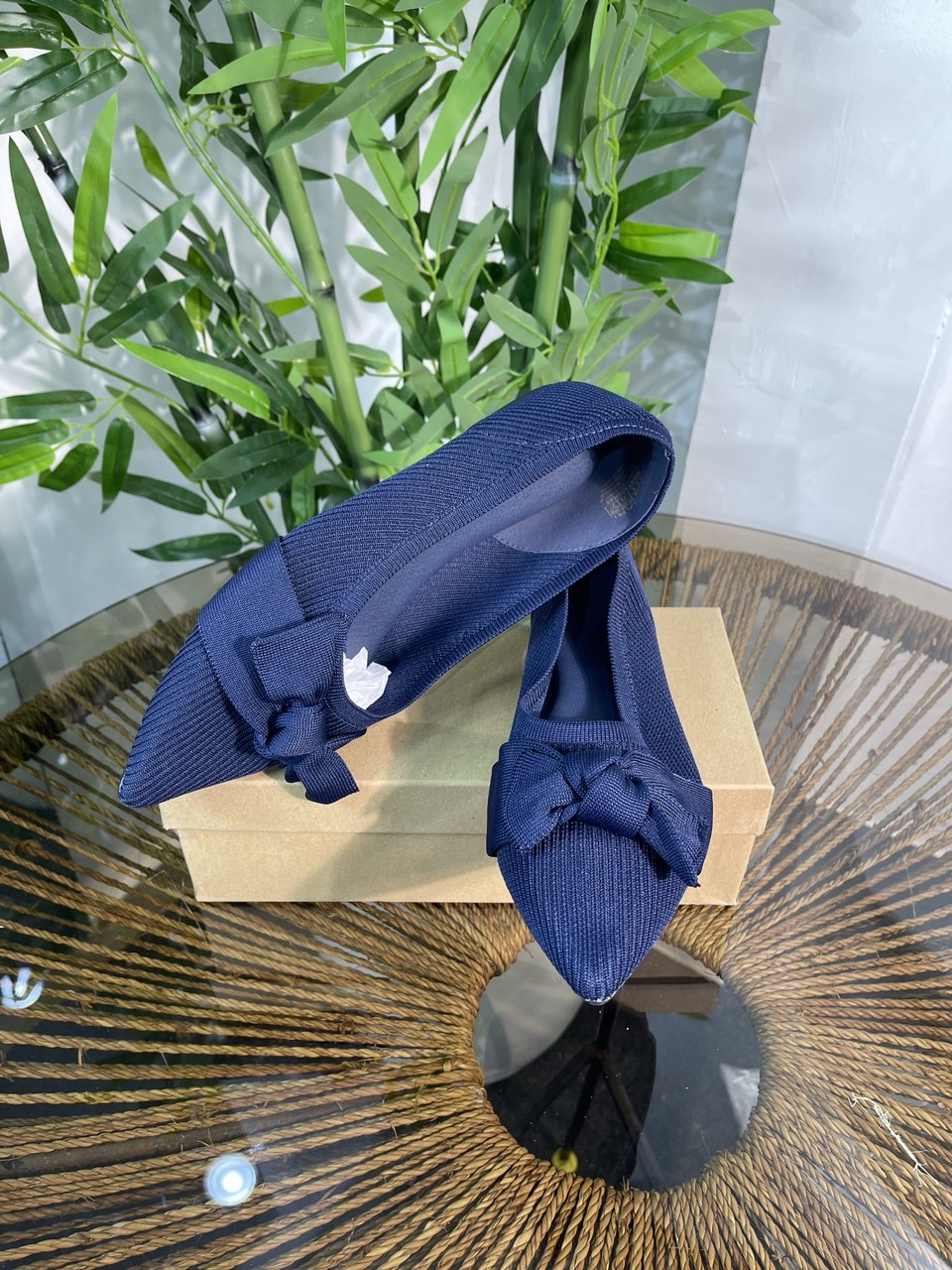 Tahari Flat shoe TAR-5546