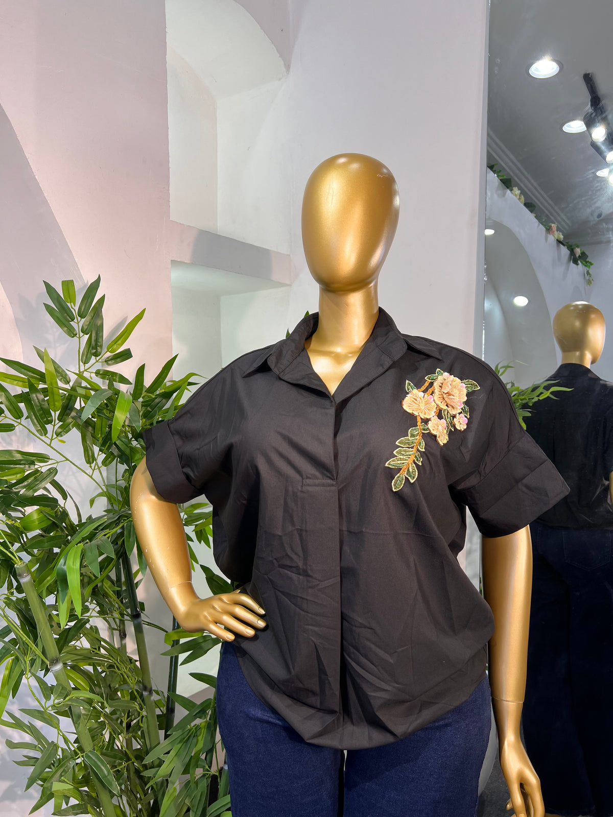 STONY EMBROIDED FLOWER SHIRT
