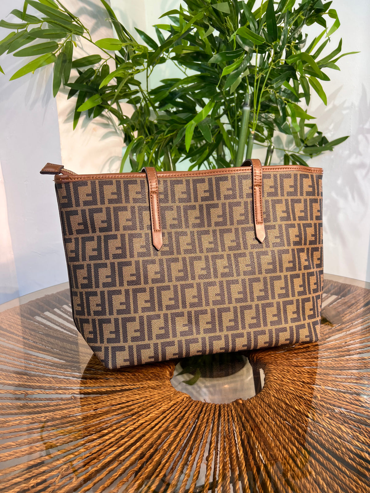 CLASSIC CANVAS TOTE BAG