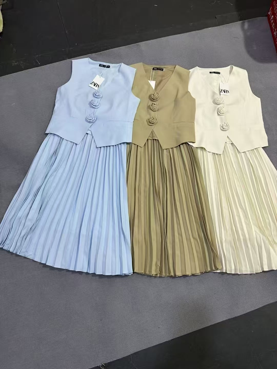 MIO PLEATED 2 PIECE SKIRT