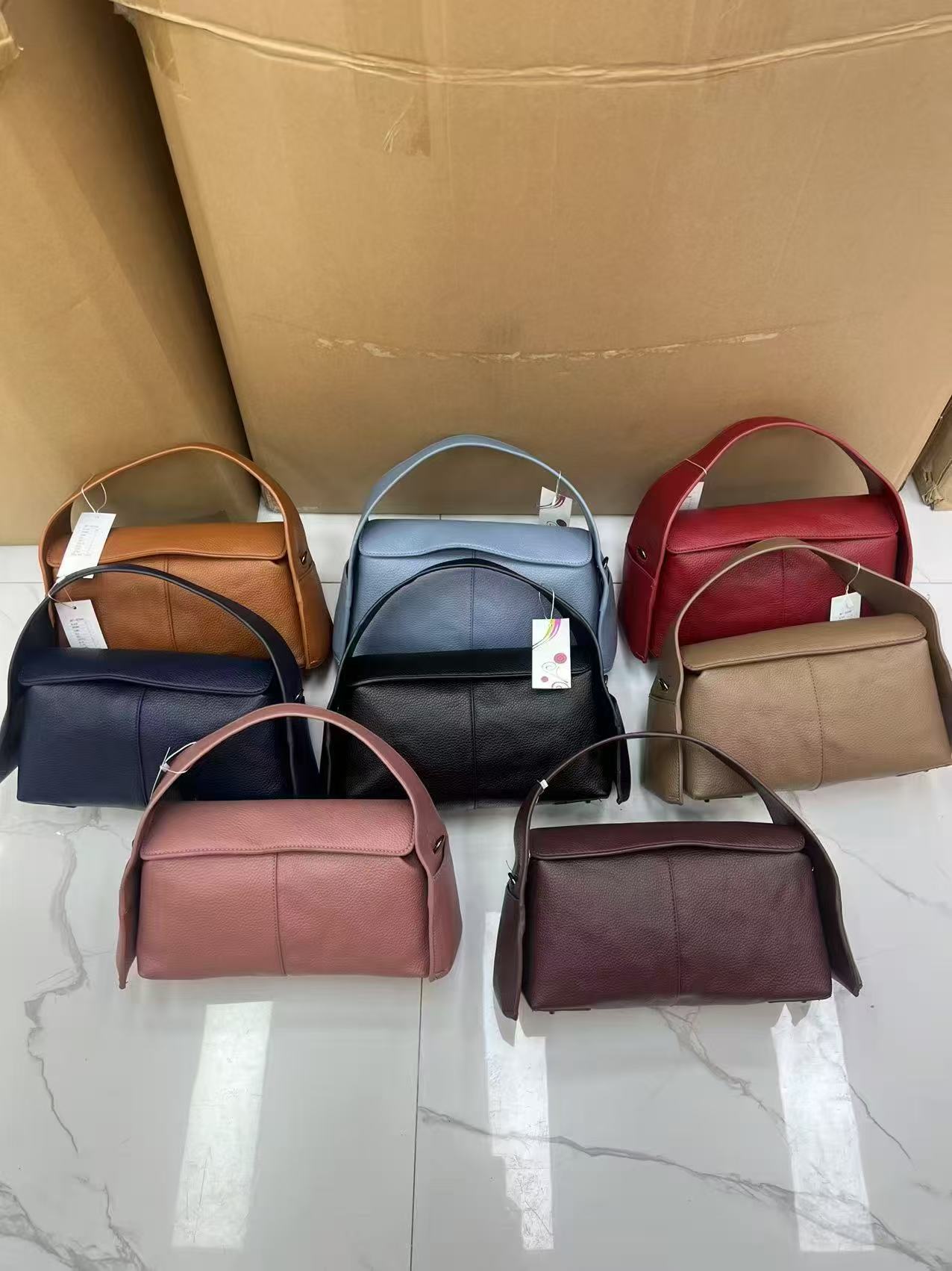 TANG LUGGAGE BAG 850