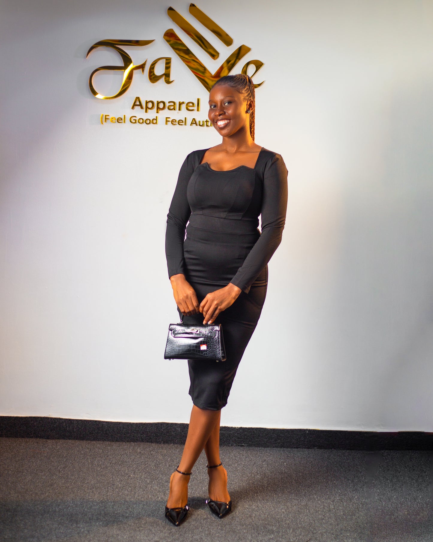 Front Point Dress 6226