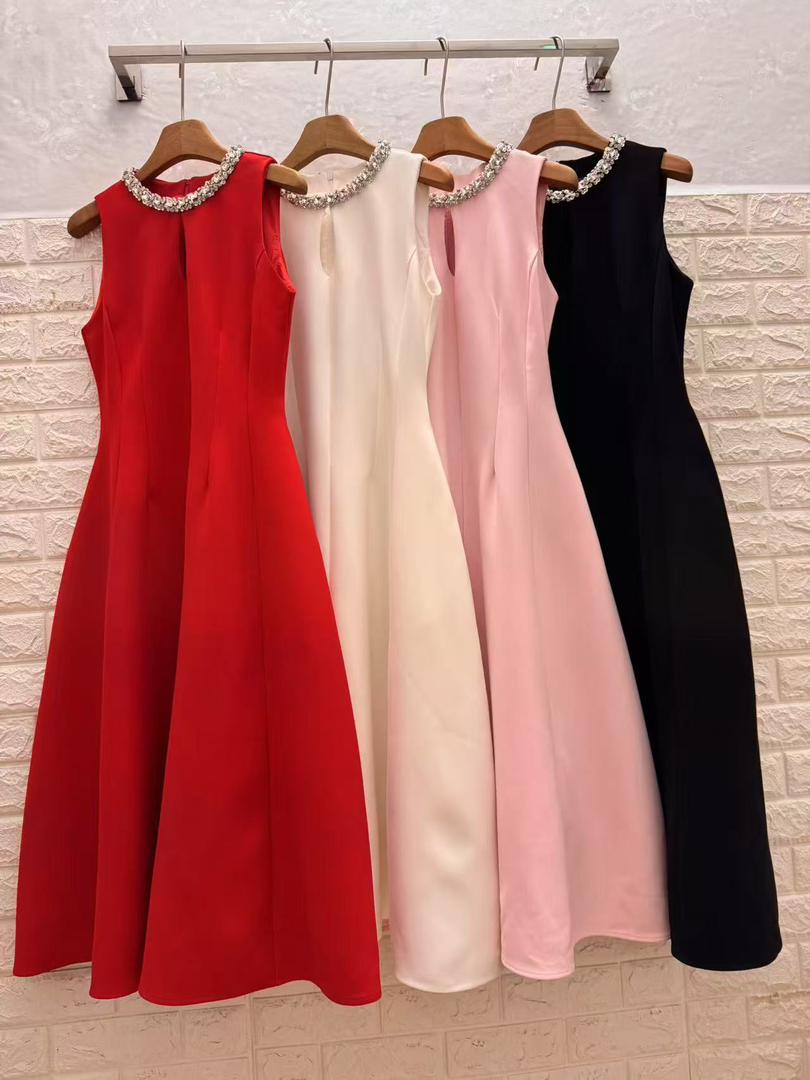 Long Neck Stone Dress