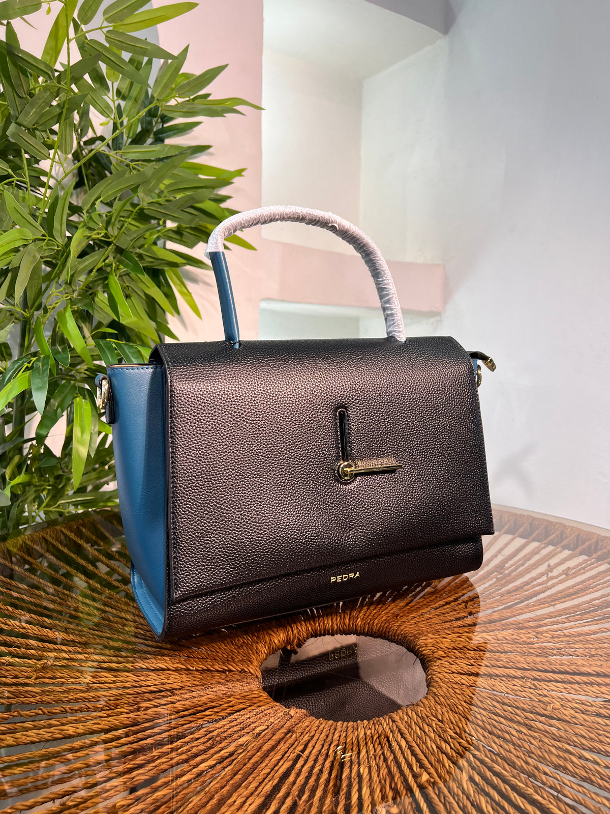PEDRA STRUCTURED CROSSBODY BAG