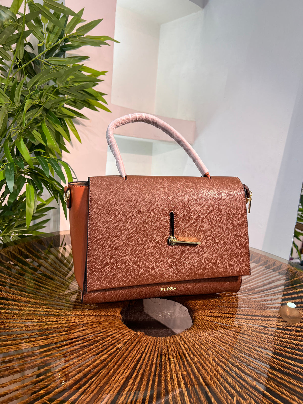 PEDRA STRUCTURED CROSSBODY BAG