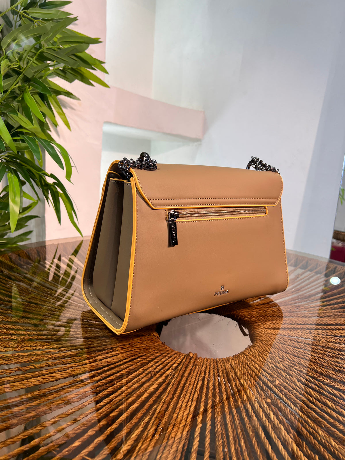 KALLA STRAP BAG