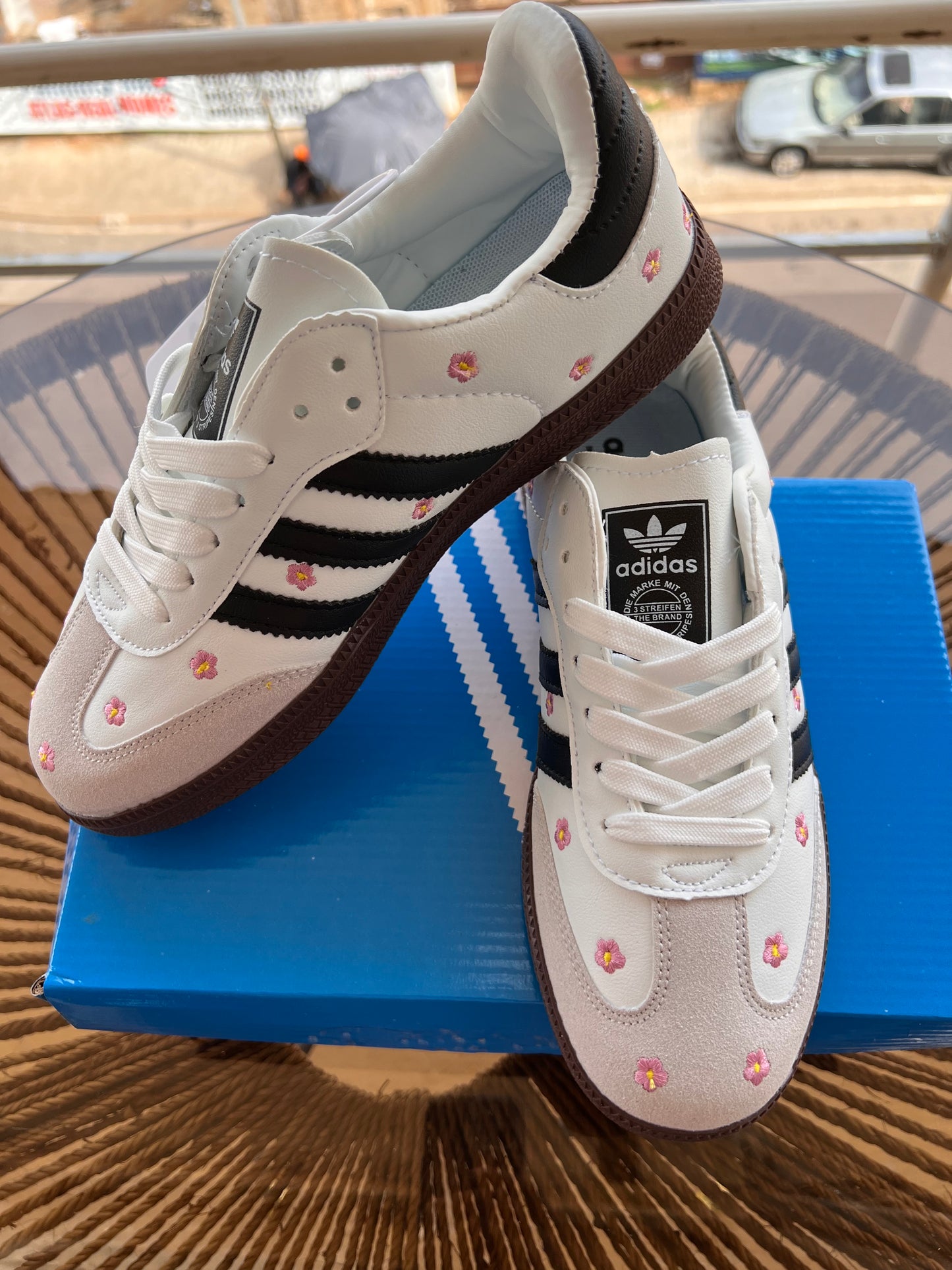 ADIDAS SAMBA SNEAKERS