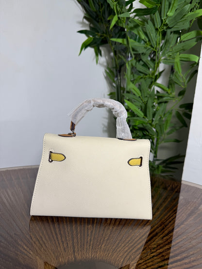 Sleek Hermes Bag 4070