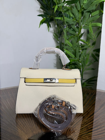 Sleek Hermes Bag 4070