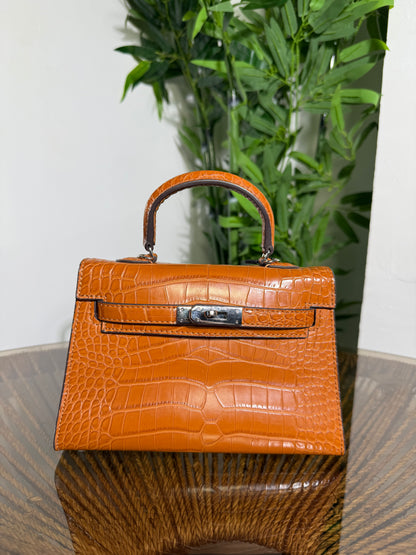 Sleek Hermes Bag 4070