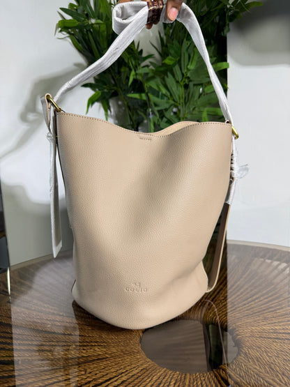 Cnaiss Ever Buckt Bag