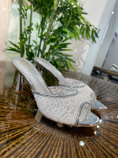RED MANTIS LACE OPEN TOE MULES