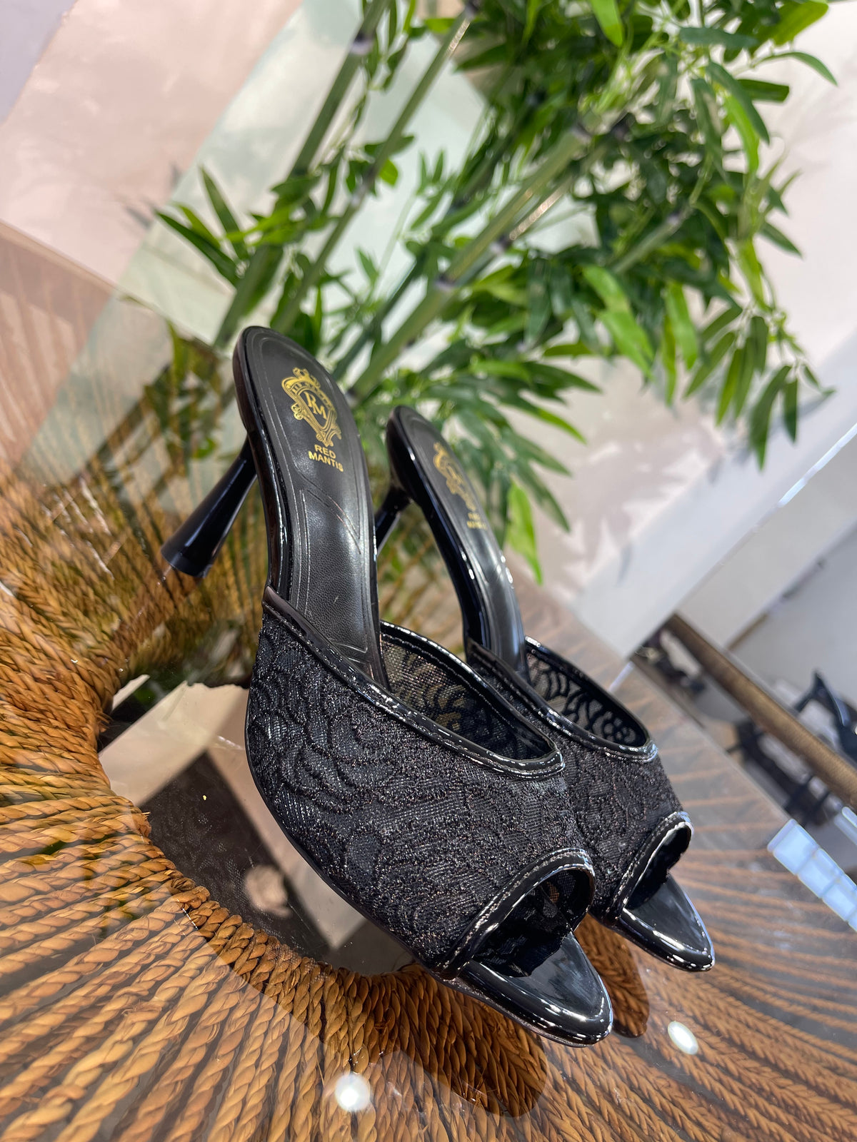 RED MANTIS LACE OPEN TOE MULES