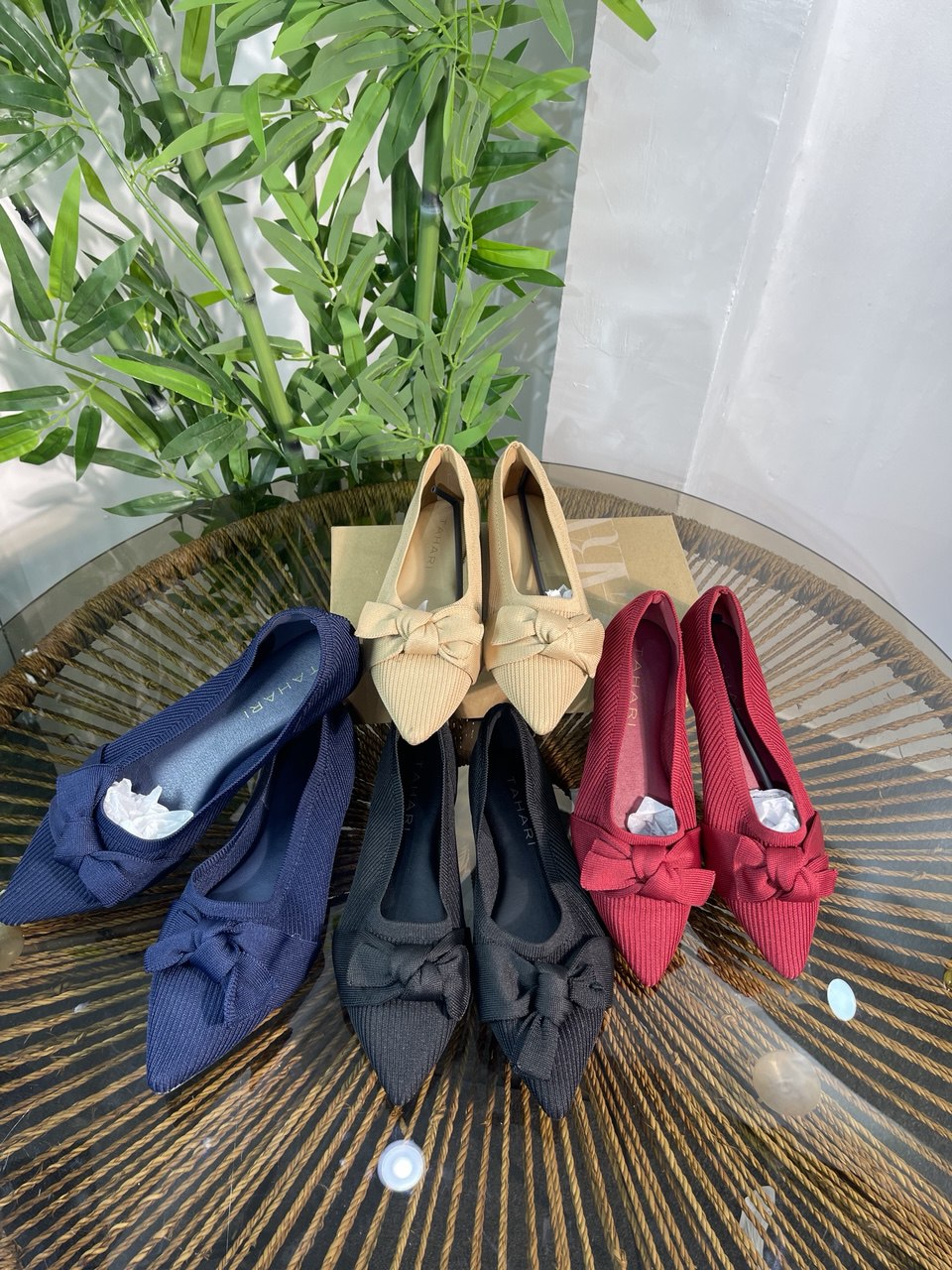 Tahari Flat shoe TAR-5546