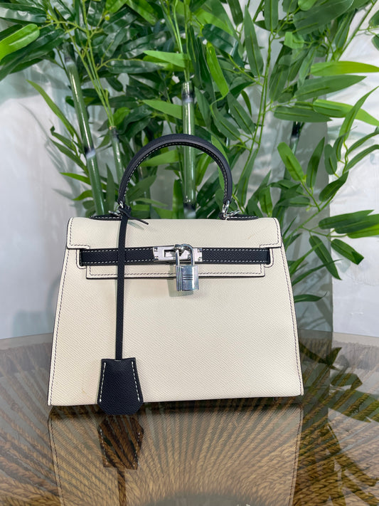 Sleek Hermes Bag 4070