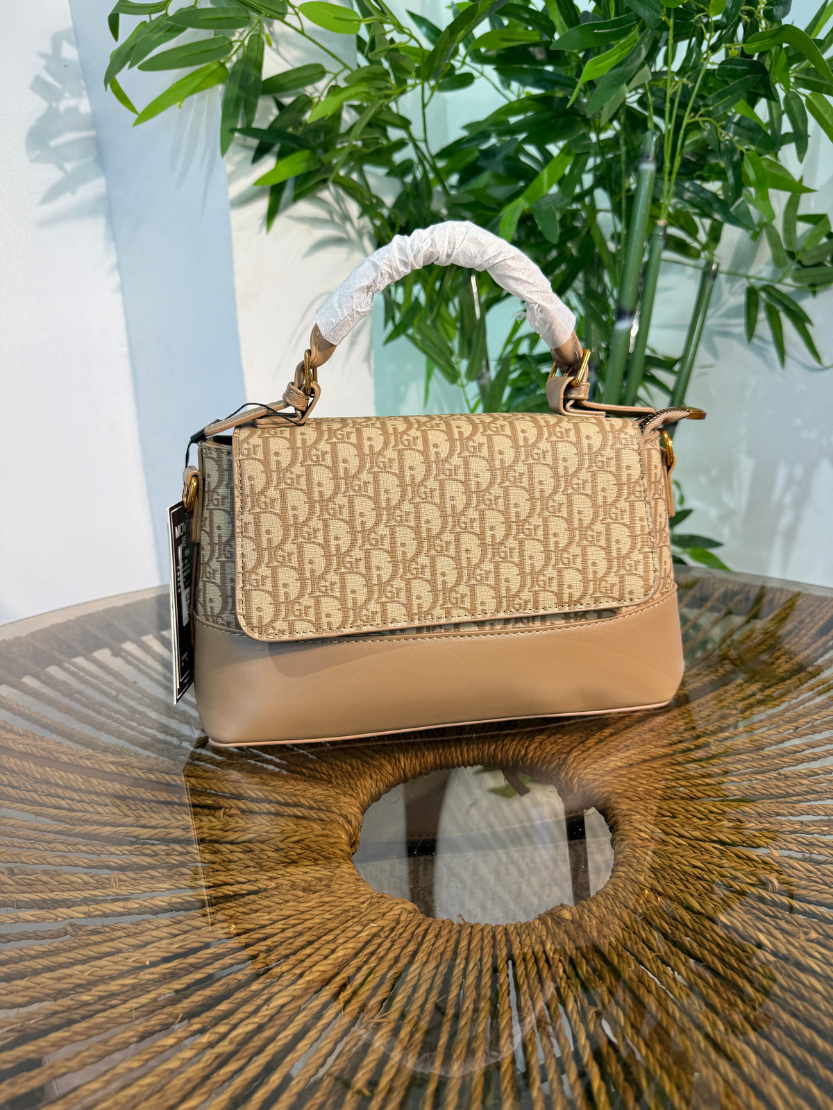 TWO-TONED ELEGANCE BAG