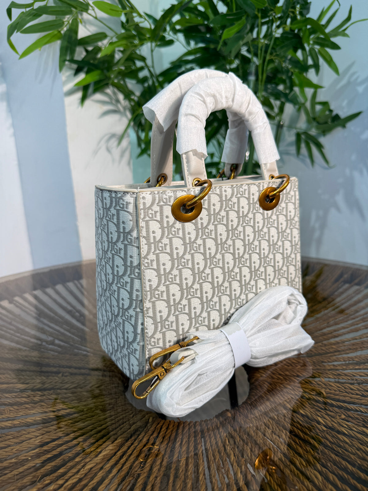 ROYAL AURA BAG