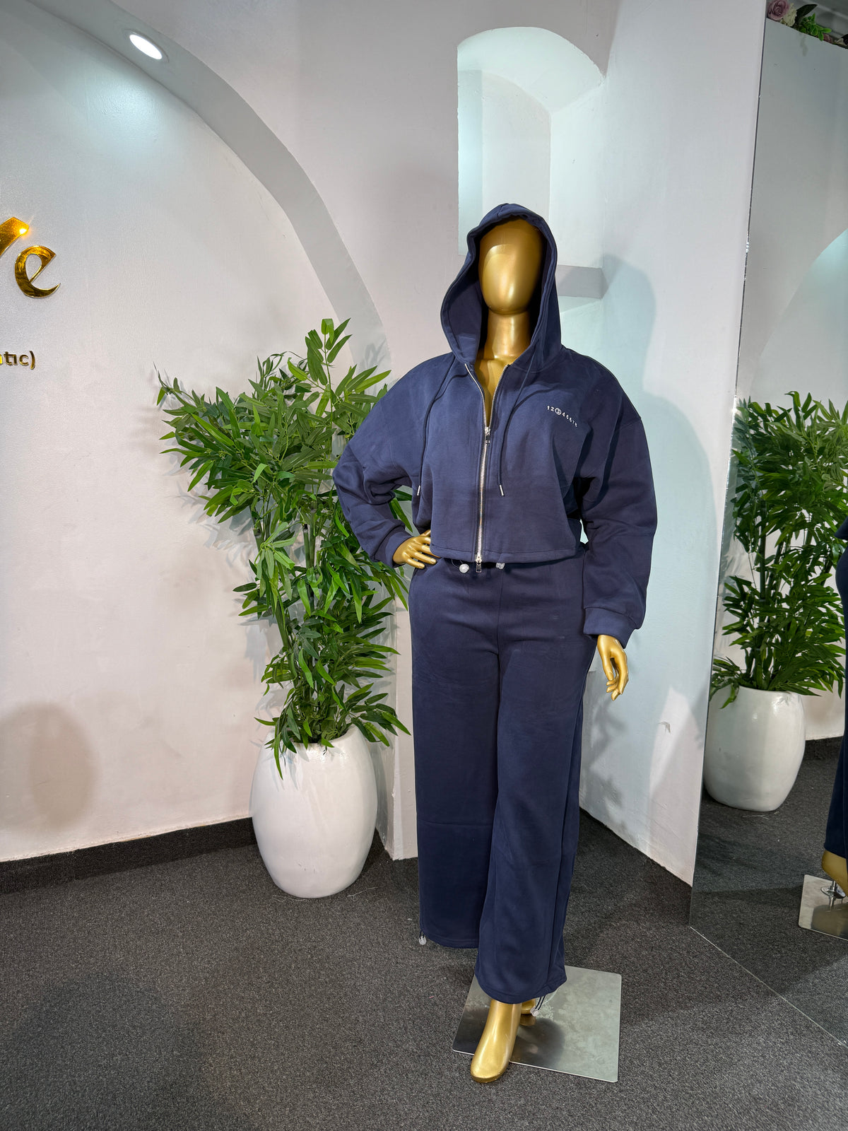 CROPPED HOODIE LOUNGE SET