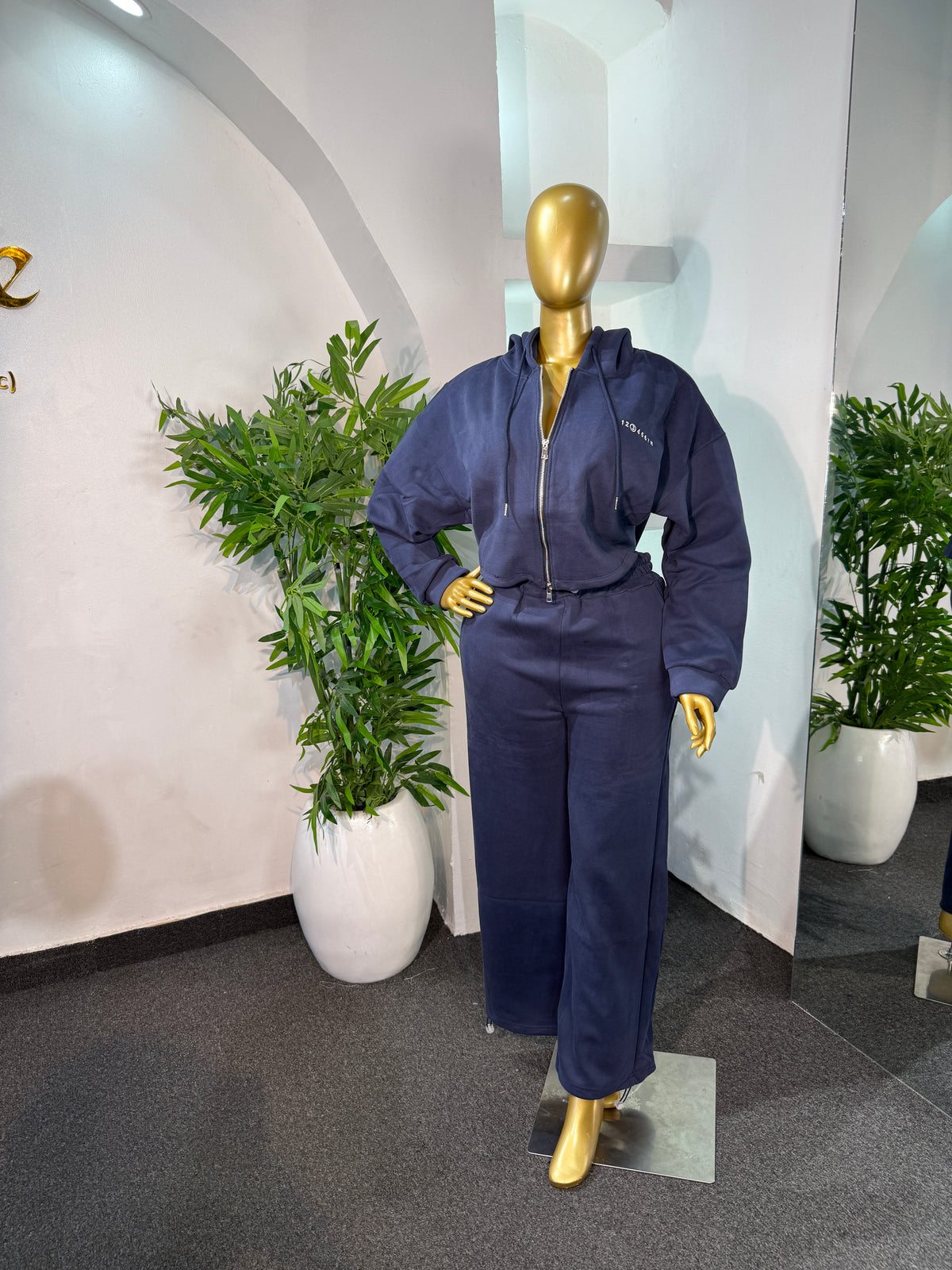 CROPPED HOODIE LOUNGE SET