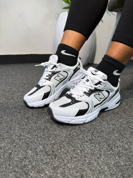NEW BALANCE 530 RETRO SNEAKERS