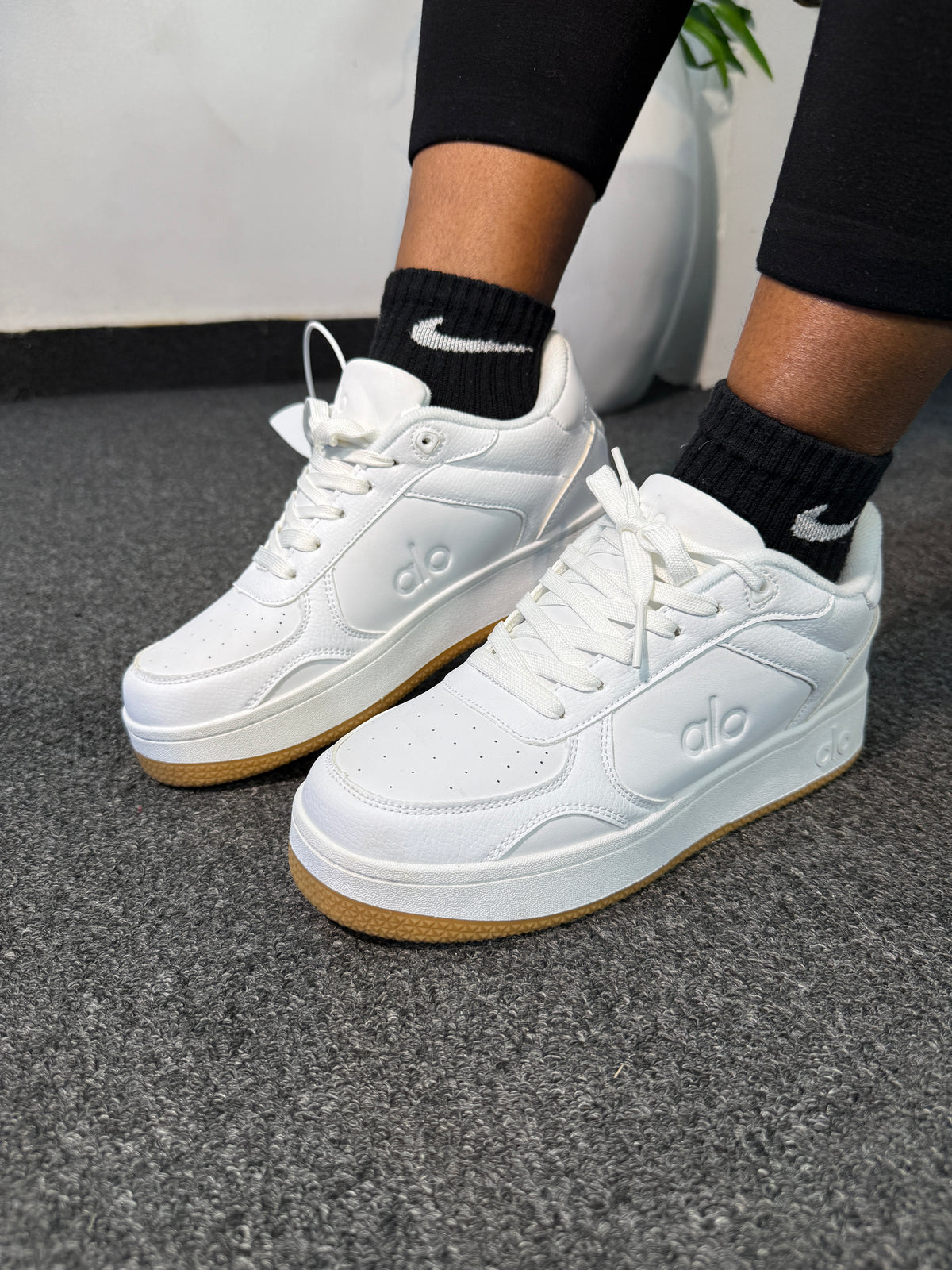 ALO YOGA UNISEX ALO X O1 SNEAKER