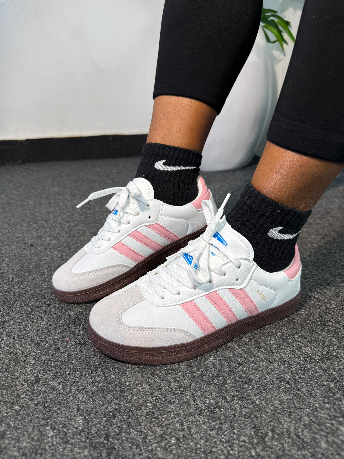 ADIDAS SAMBA SNEAKERS