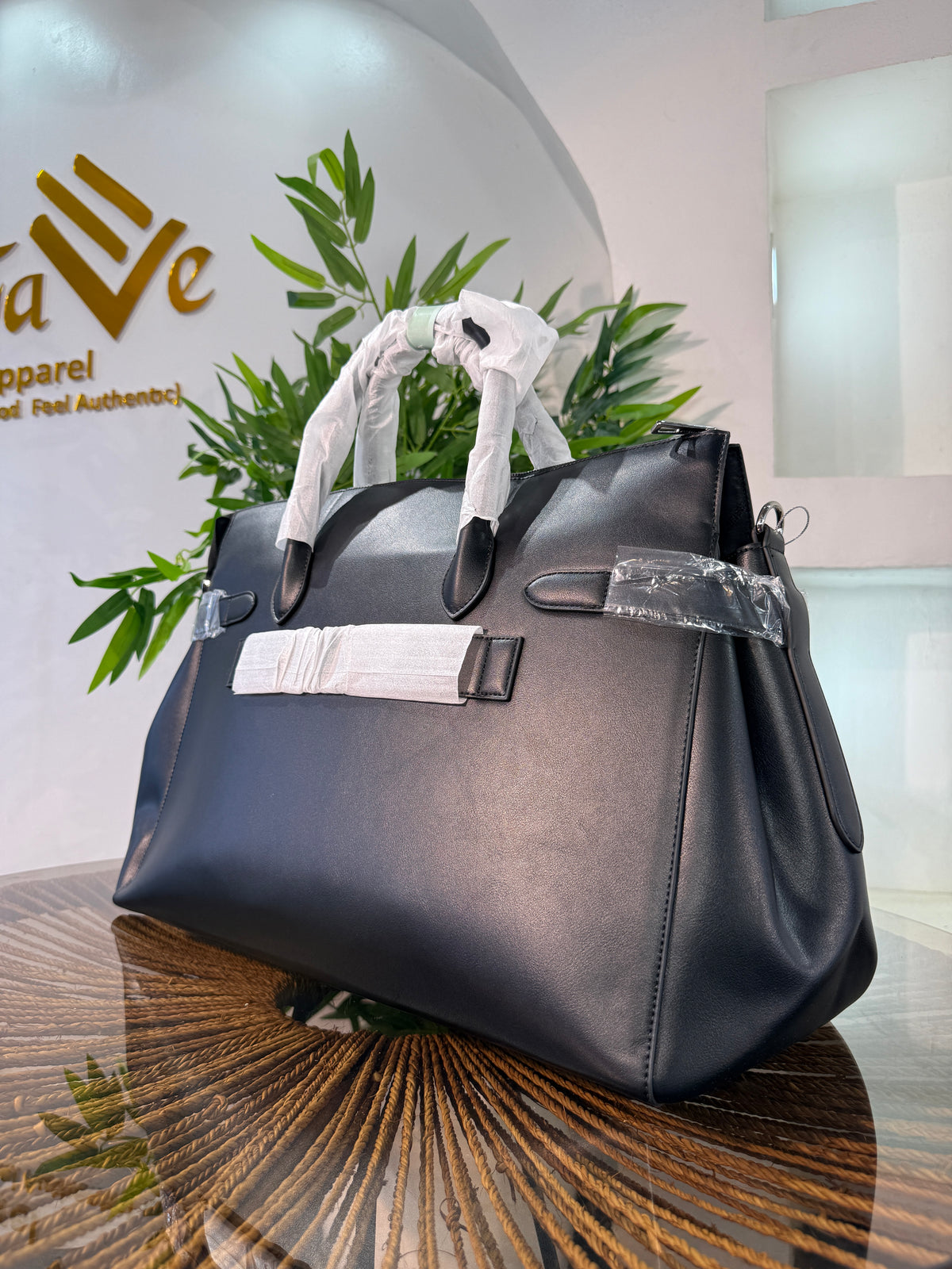 CHRISBELLA EXECUTIVE TOTE BAG