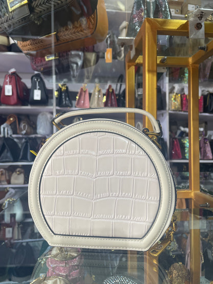 WHITE ROUND BAG 2154