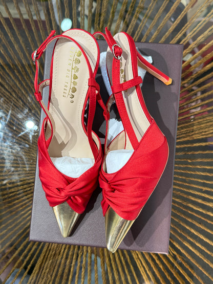 GOLD CAP SATIN HEELS