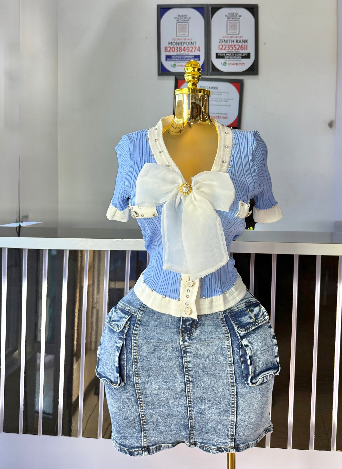 Big bold tie shirt  2001