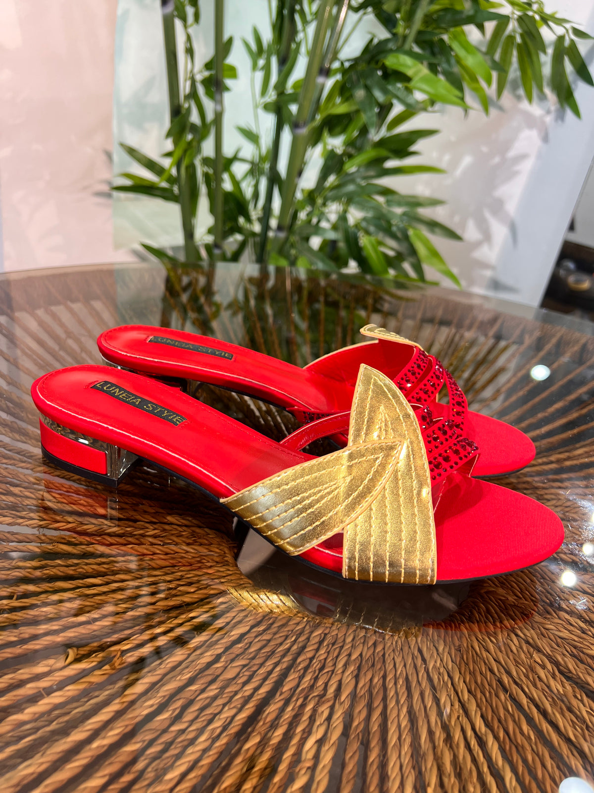 LUNEIA METALLIC BLOCK SLIPPERS