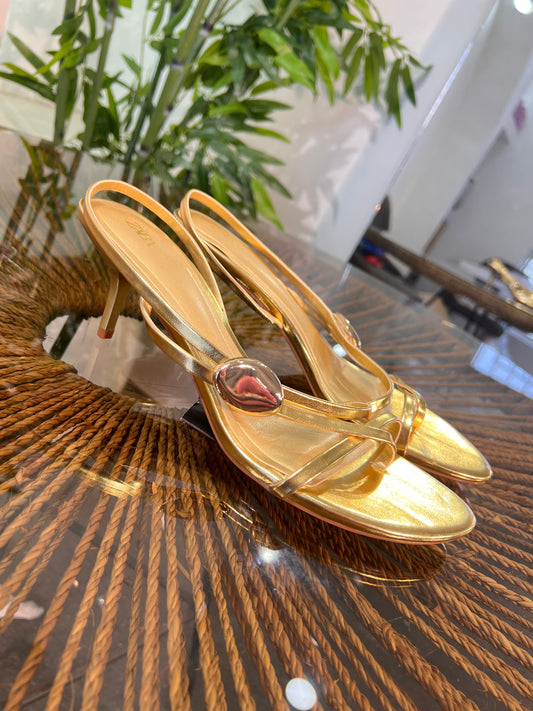 ZARA STRAPPY KITTEN HEELS