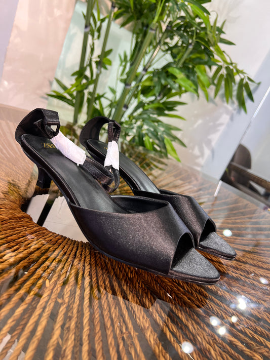 ZARA ANKLE STRAP HEELS