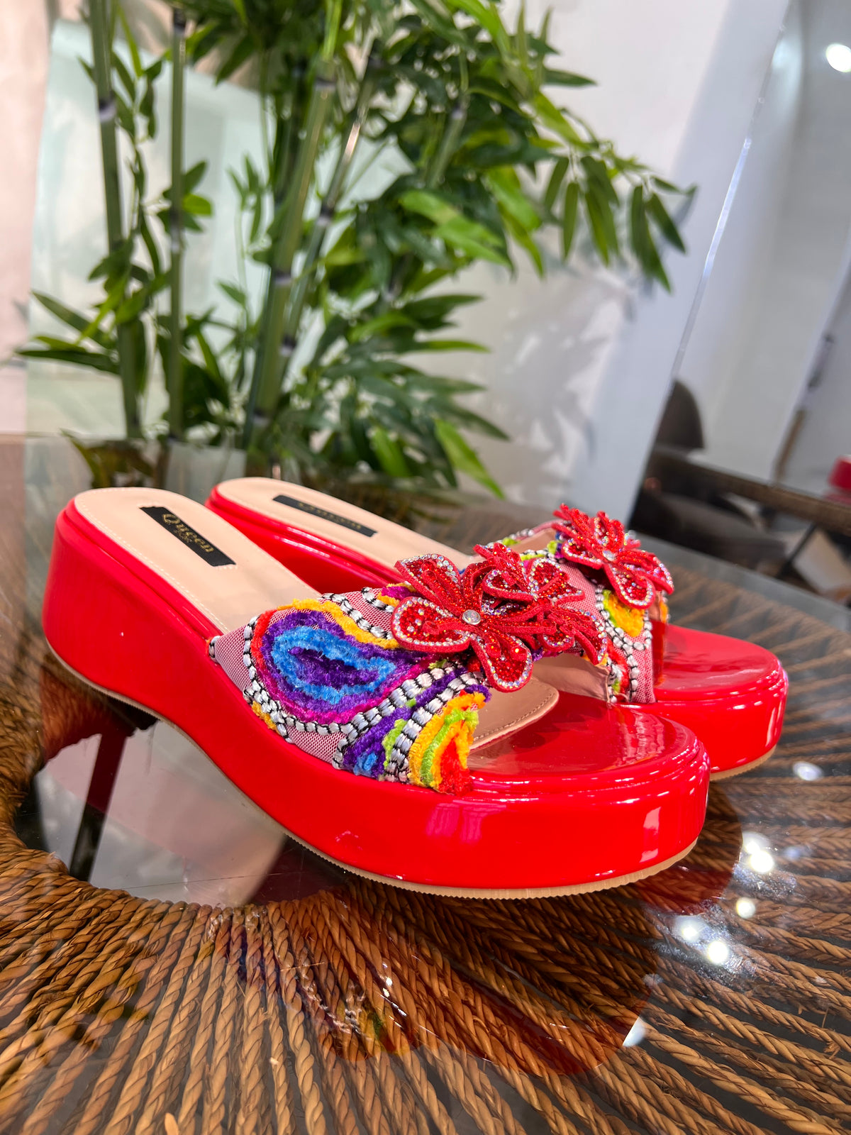 QUEEN PLATFORM MULES