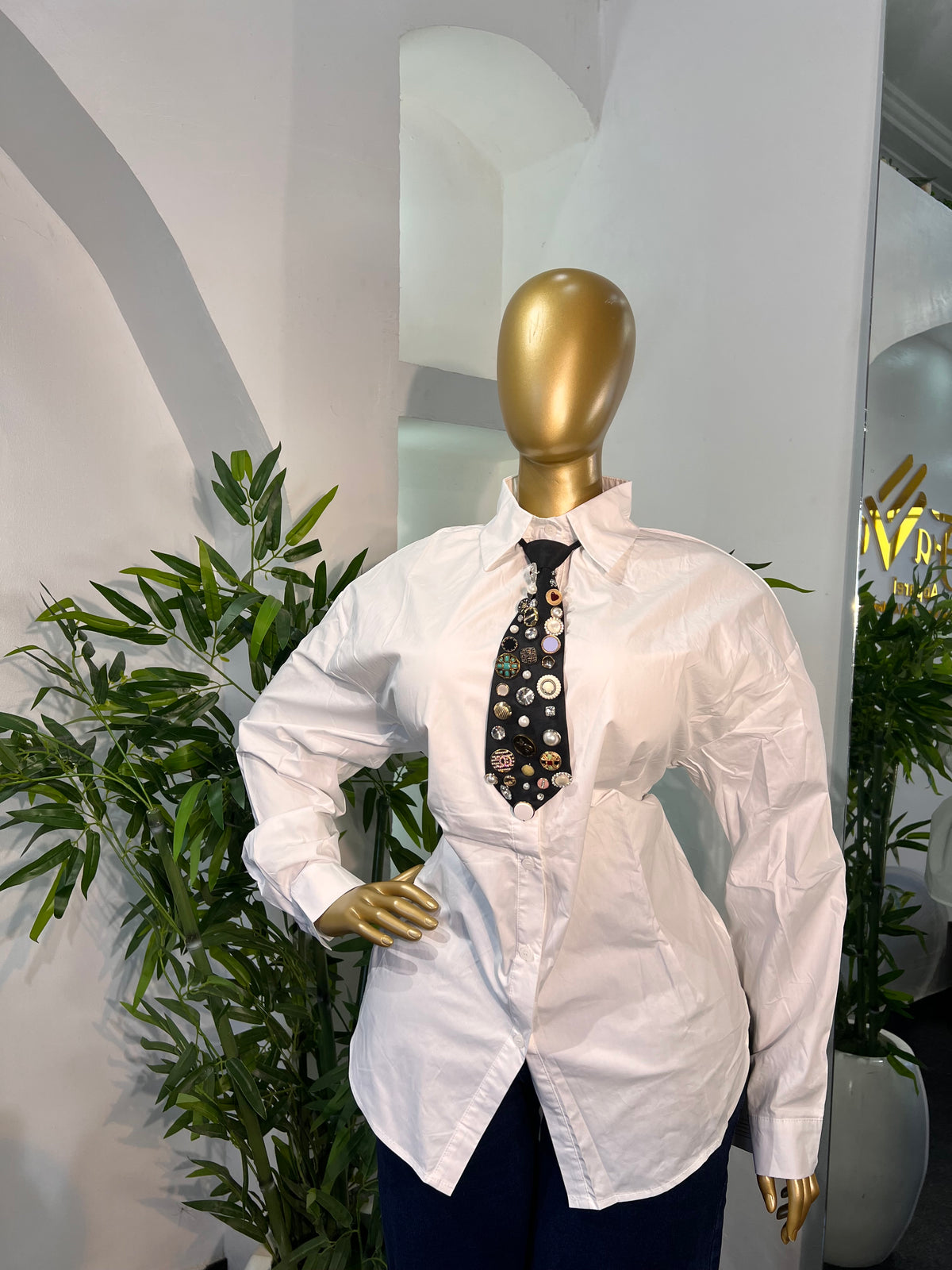 Y2K BROOCH TIE SHIRT