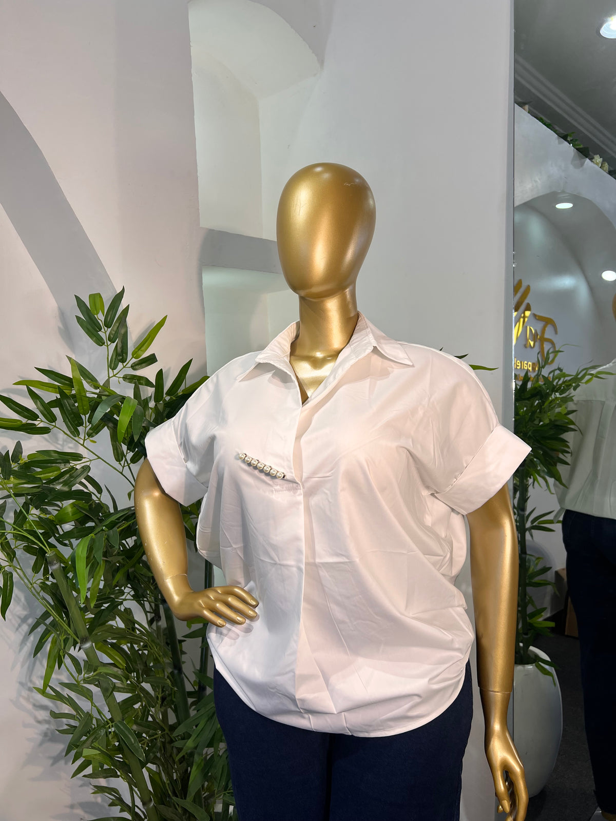 PEARL BROOCH SHIRT