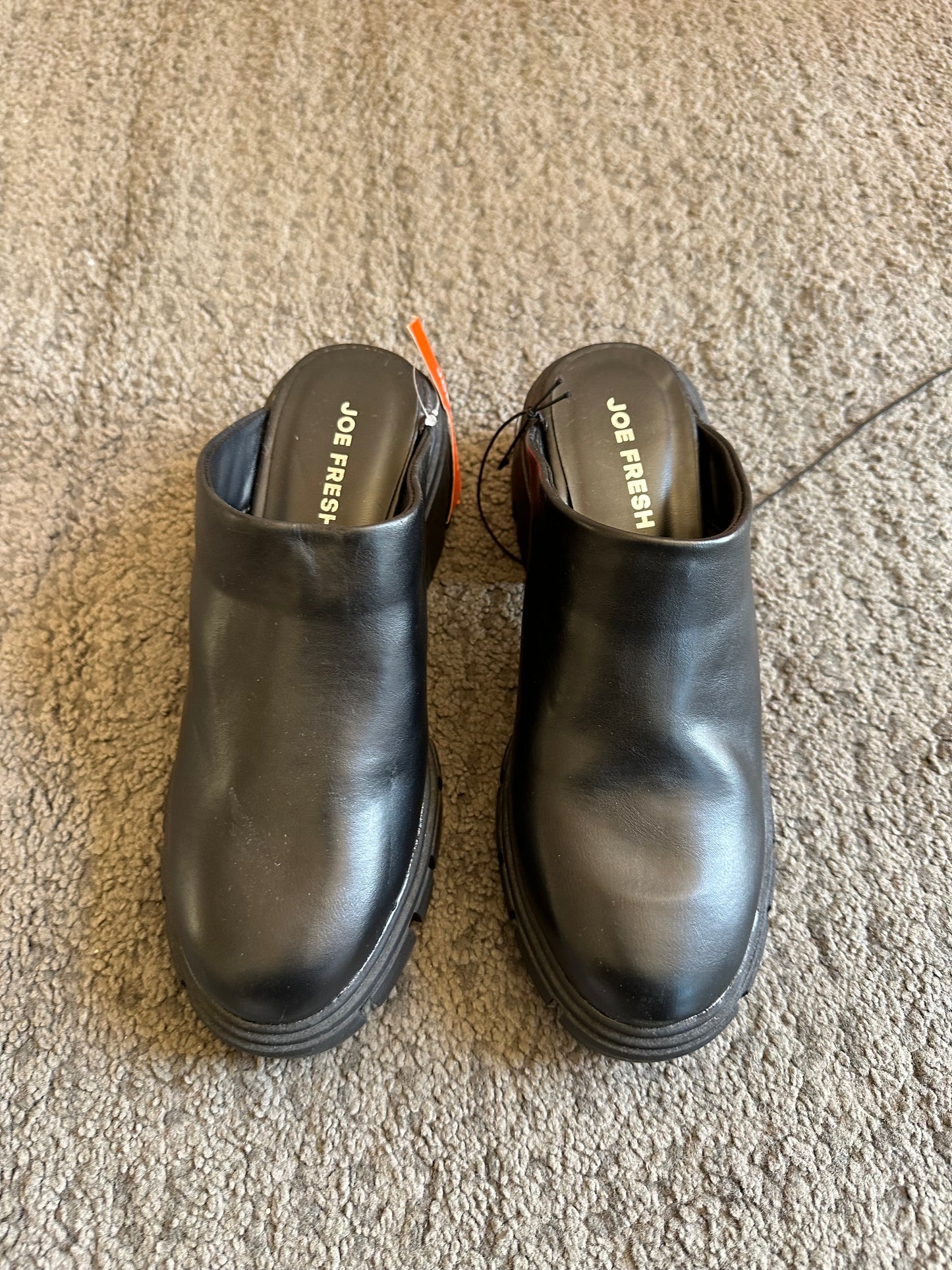 JOE FRESH WEDGE SHOE