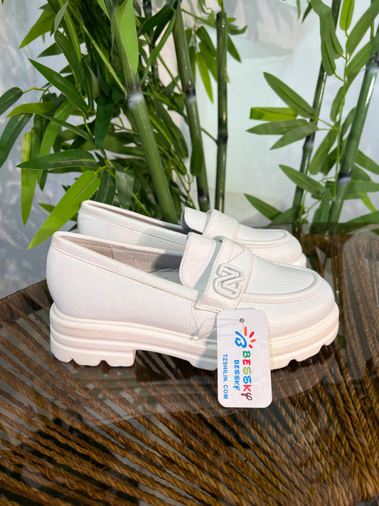 KIDS WHITE LOAFERS