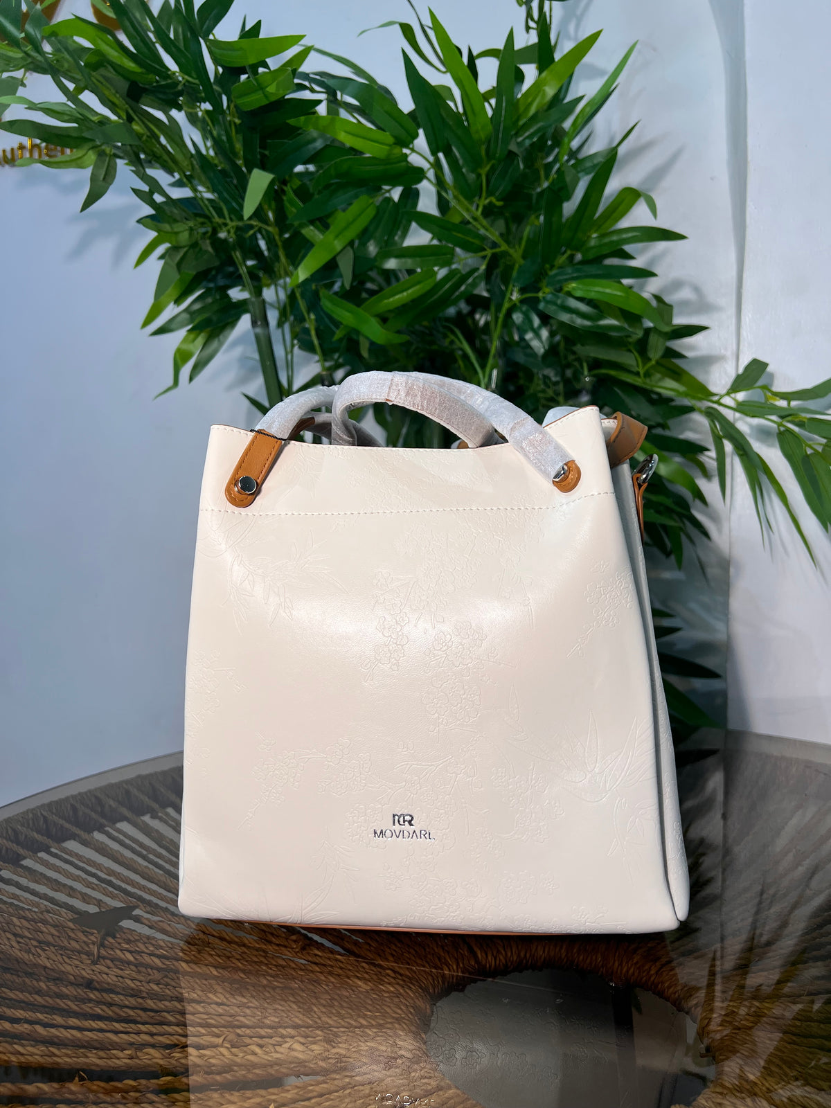 LUXURIOUS TOTE BAG