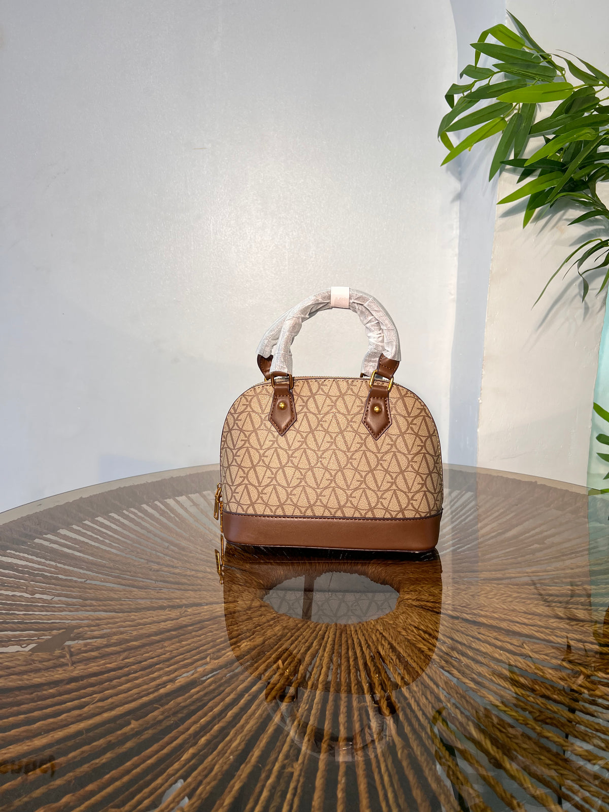 VALENTINO CHIC BAG