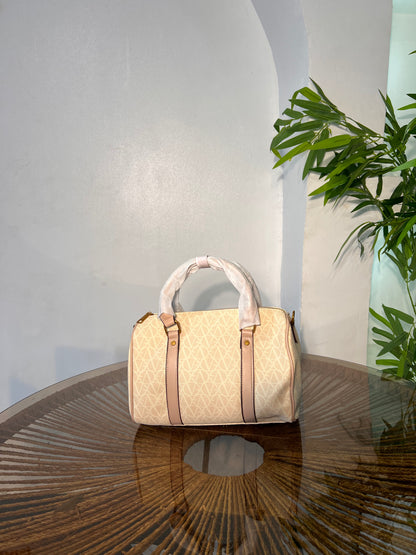 CLASSIC BARREL BAG