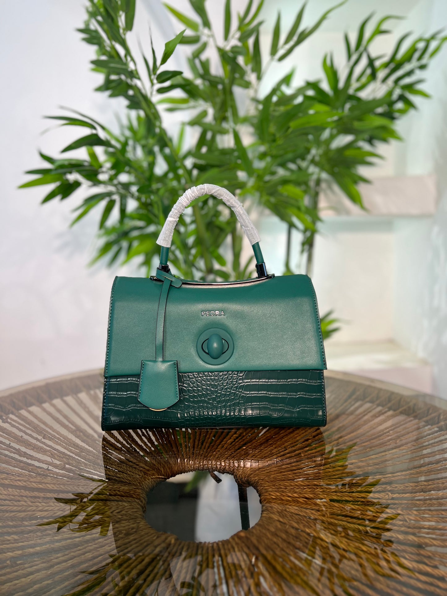 PEDRA AURA BAG