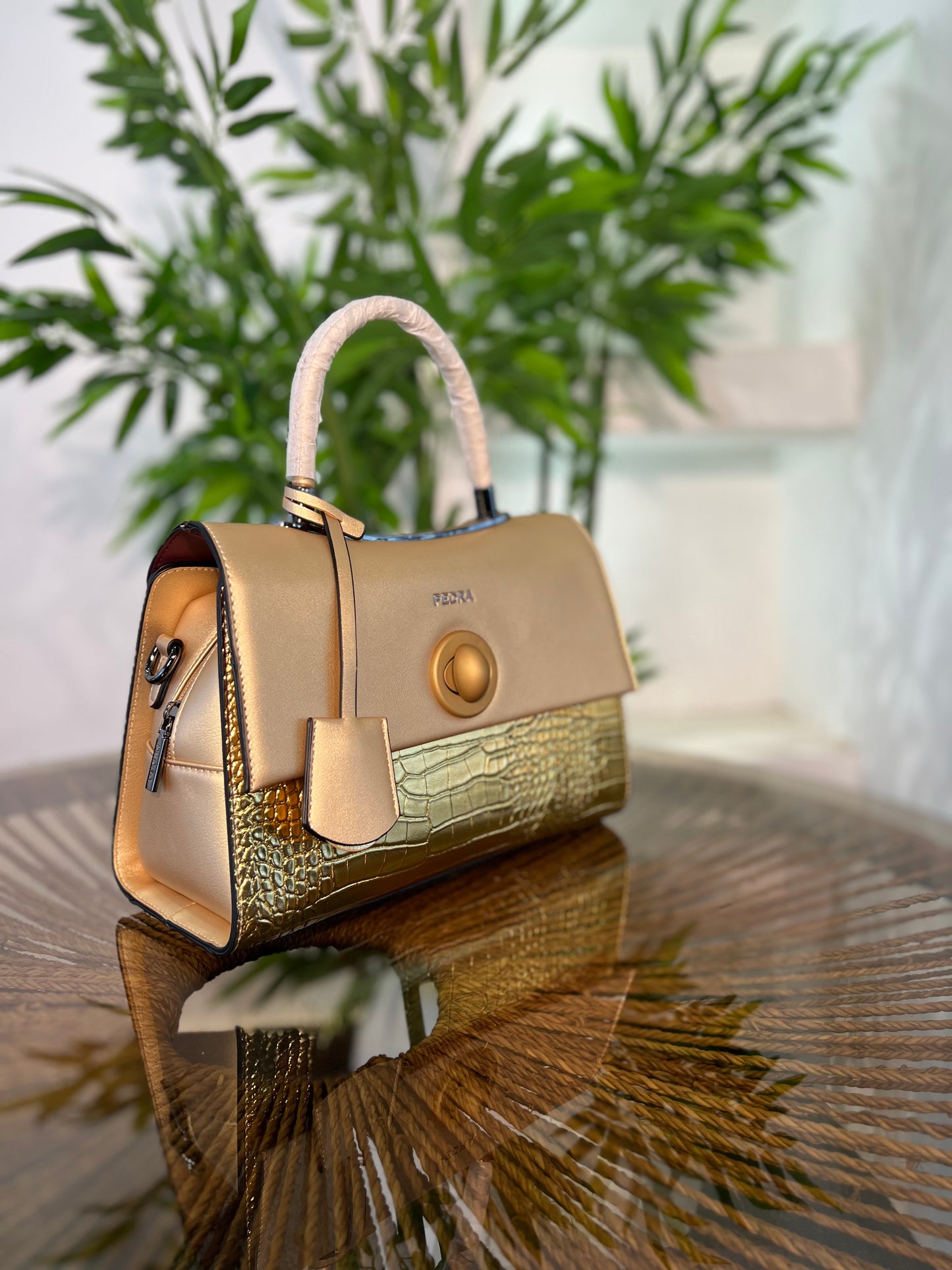 PEDRA AURA BAG