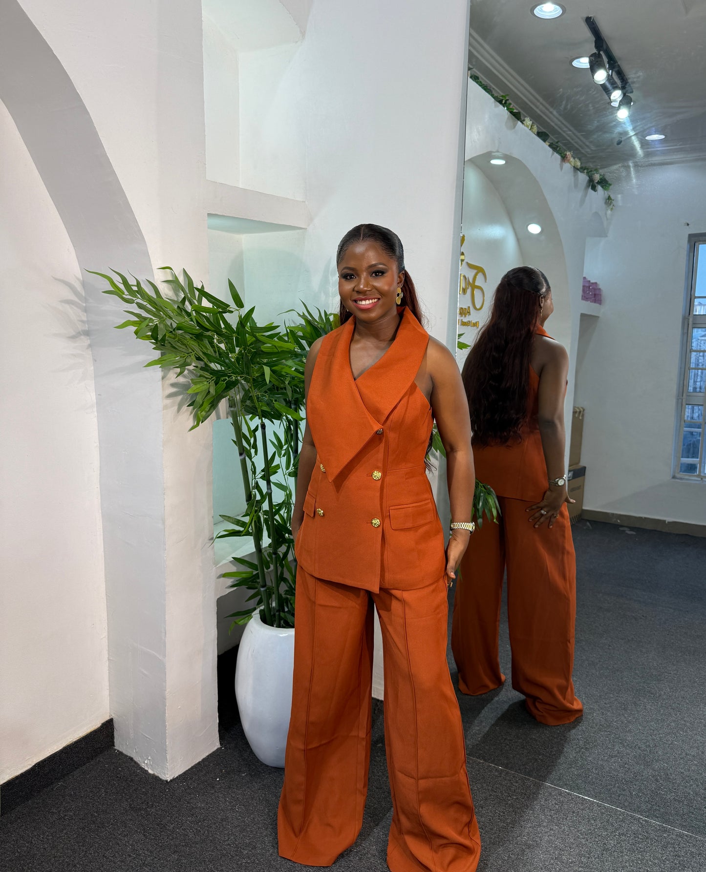 DC SLEEVELESS MONARCH 2PC SET