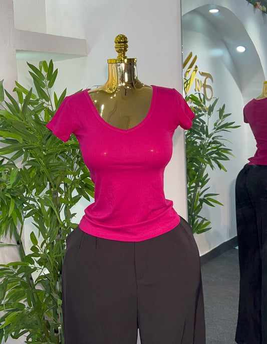 CLASSIC VNECK TOP