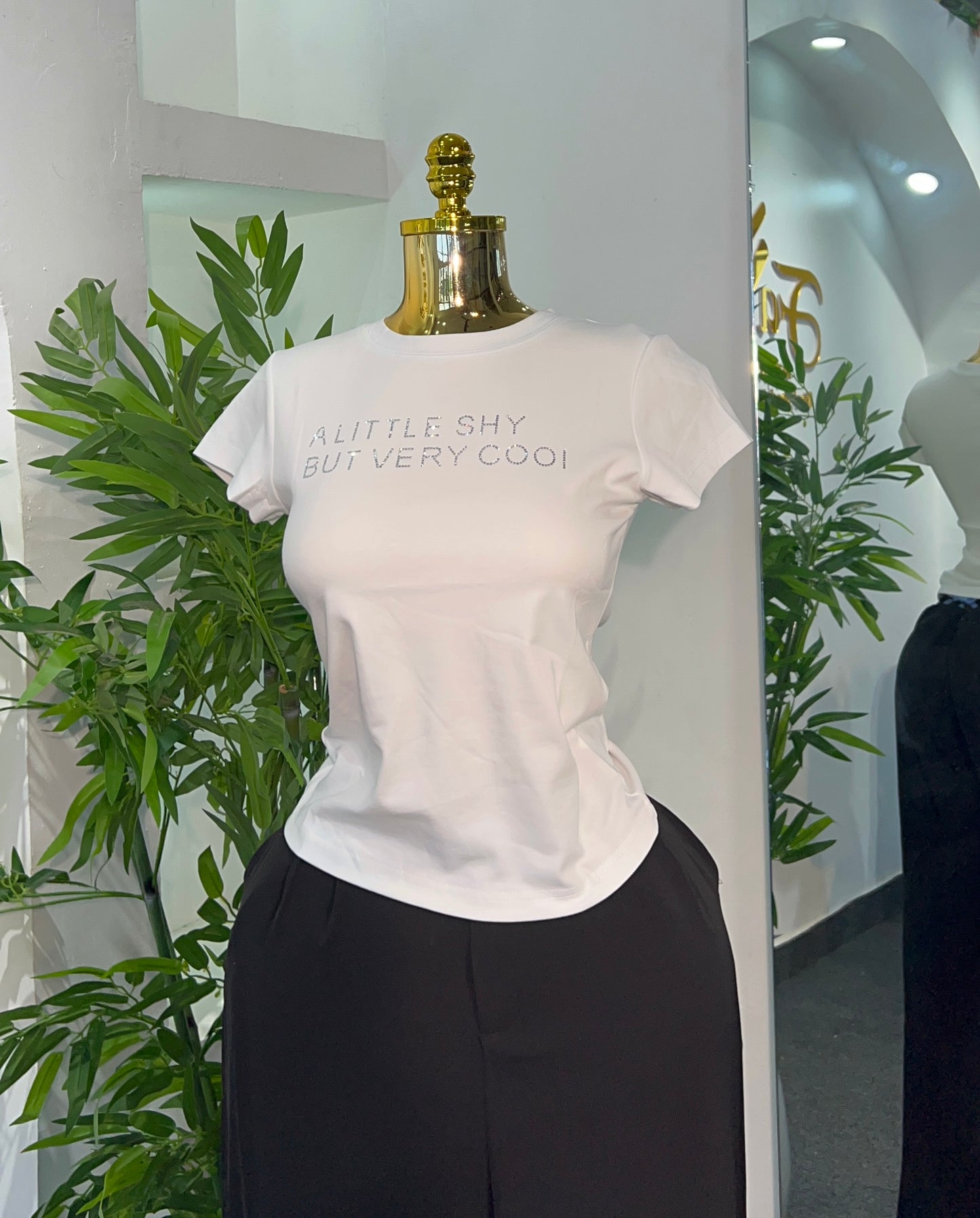 VERSATILE T-SHIRT