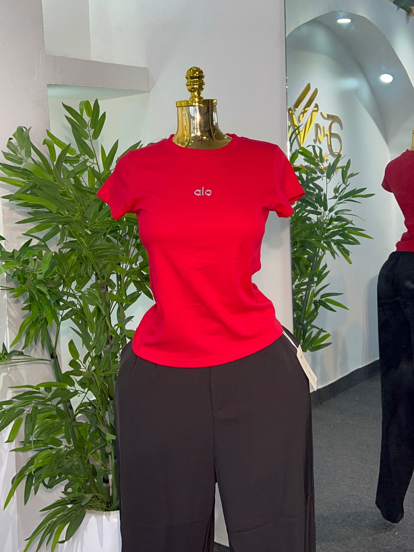 ALO CROP TOP